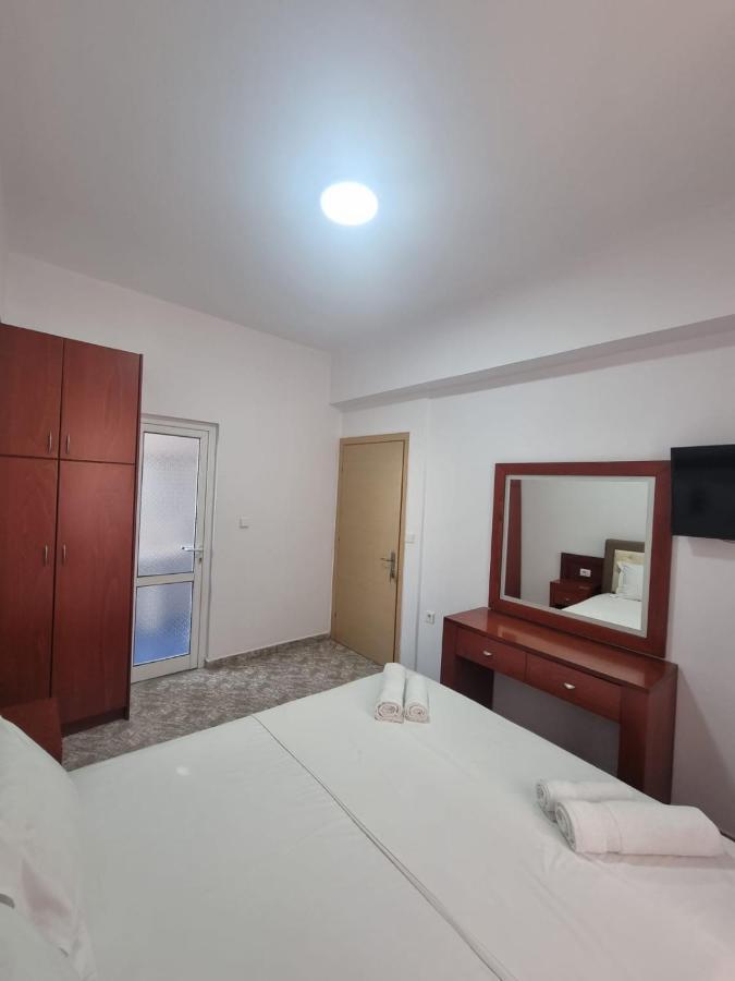 Ideal Apartments & Rooms Sarande Exterior photo